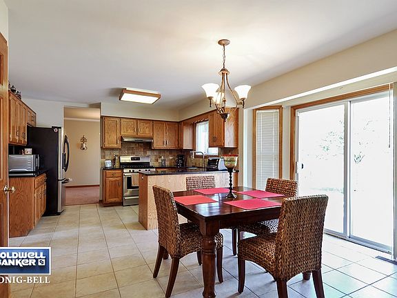 Kitchen / Breakfast Room