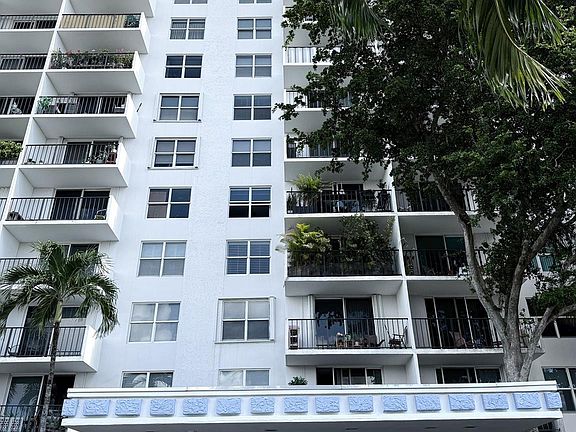 2nd image of 1800 N Andrews Avenue #1G