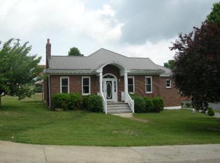 110 W Buck Ave, Rural Retreat, VA 24368