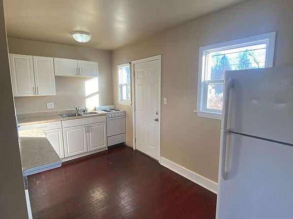 4th image of 531 N Kelly St