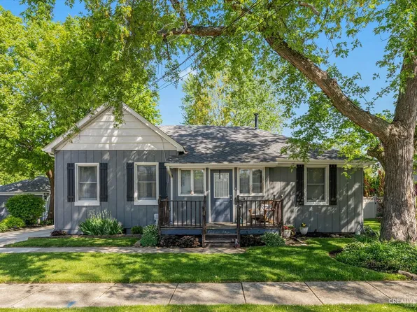 213 E Park St, Plano, IL 60545
