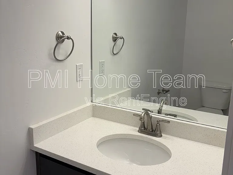 618 W Cozy Ln — Photo 22