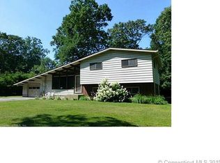 27 Patricia Ct, Gales Ferry, CT 06335