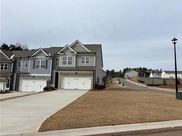 6652 Parsons St, Flowery Branch, GA 30542