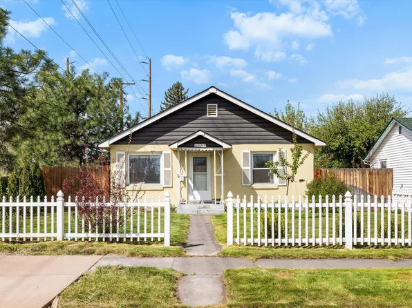 655 SW 12th St, Redmond, OR 97756