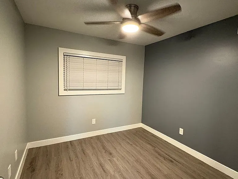4999 Sterling Ct — Photo 6