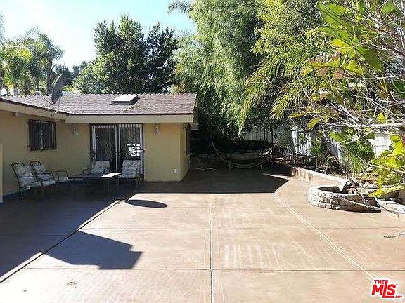 3rd image of 20401 Coulson St