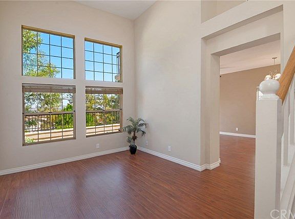 4th image of 26248 Palisades