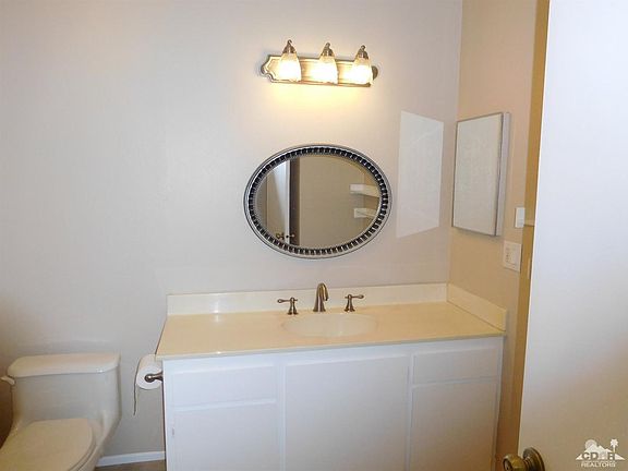 4th image of 47696 De Coronado Dr