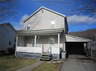 218 Greenbrier Ave W, Rainelle, WV 25962