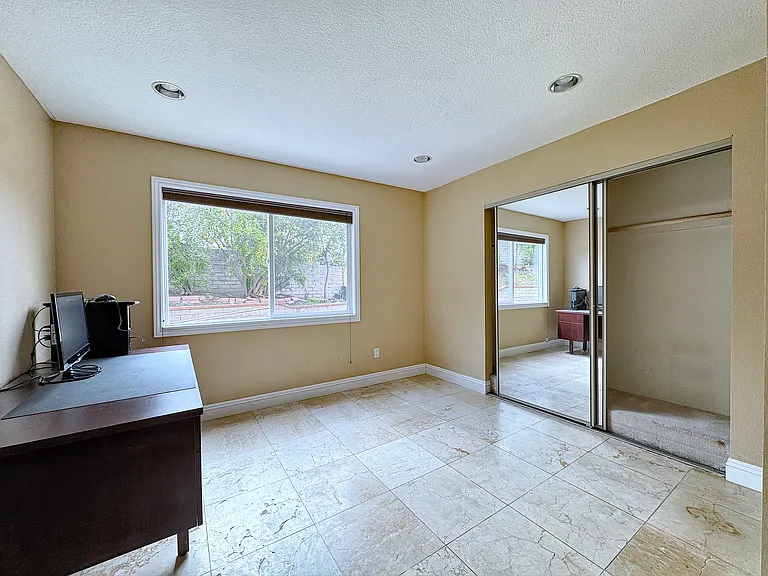 20529 Pacific Dr — Photo 25