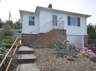 716 E 14th St, The Dalles, OR 97058