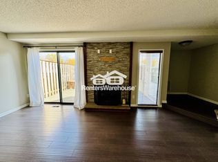 1308 Landmark Trl S, Hopkins, MN 55343