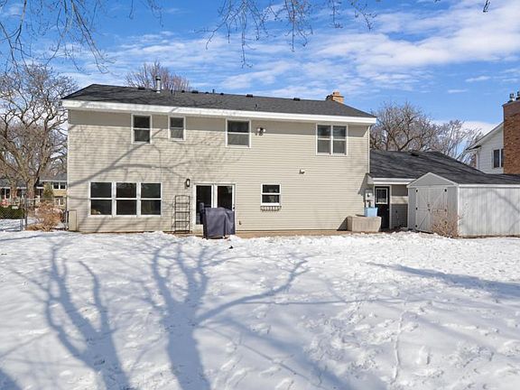 3rd image of 4601 Gilford Dr