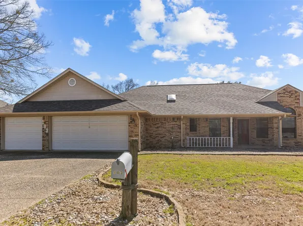 103 Holly Hill Ln, Bullard, TX 75757