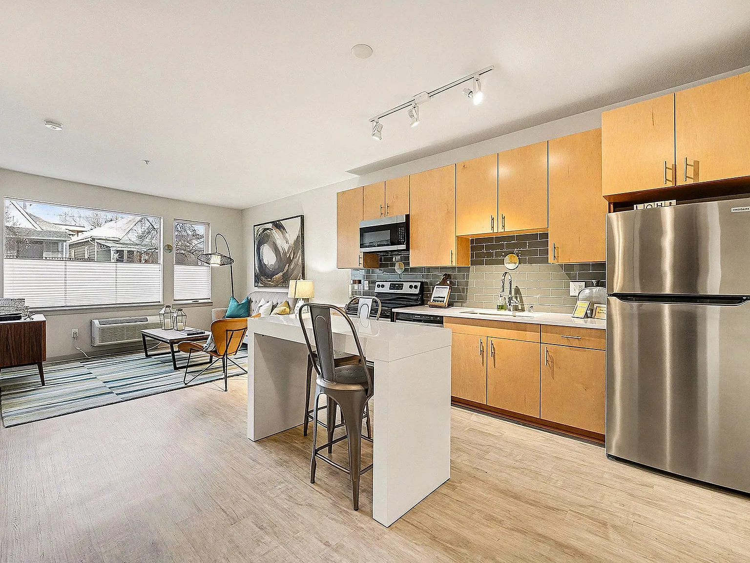 LoHi Gold — Photo 2