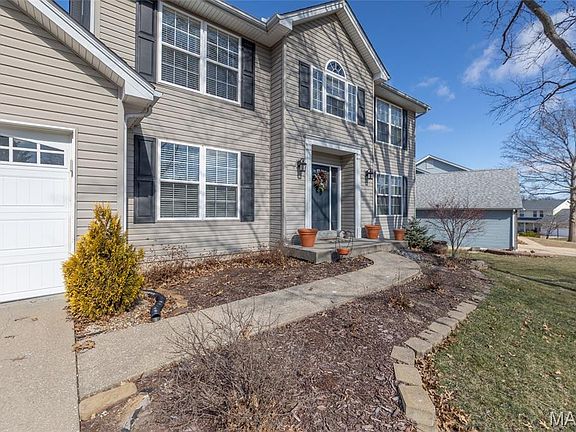 3rd image of 5013 Royal Burgess Dr
