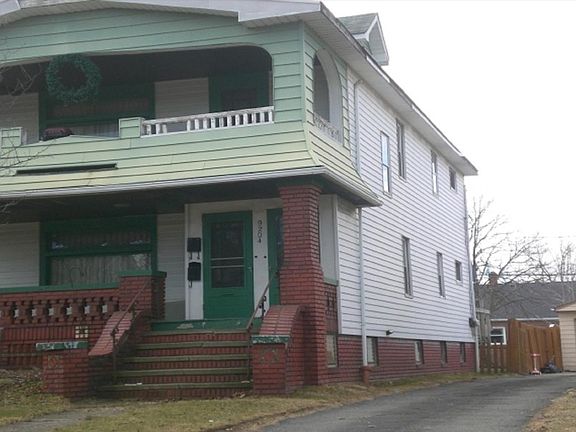 3rd image of 9204 Bancroft Ave