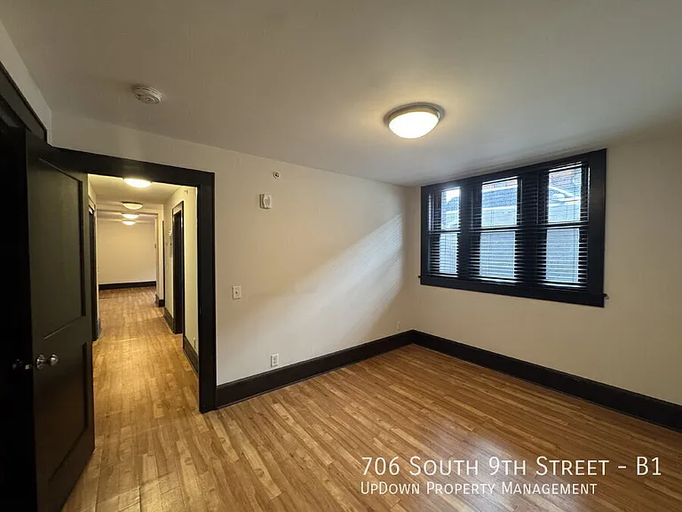 706 S 9th St — Photo 18