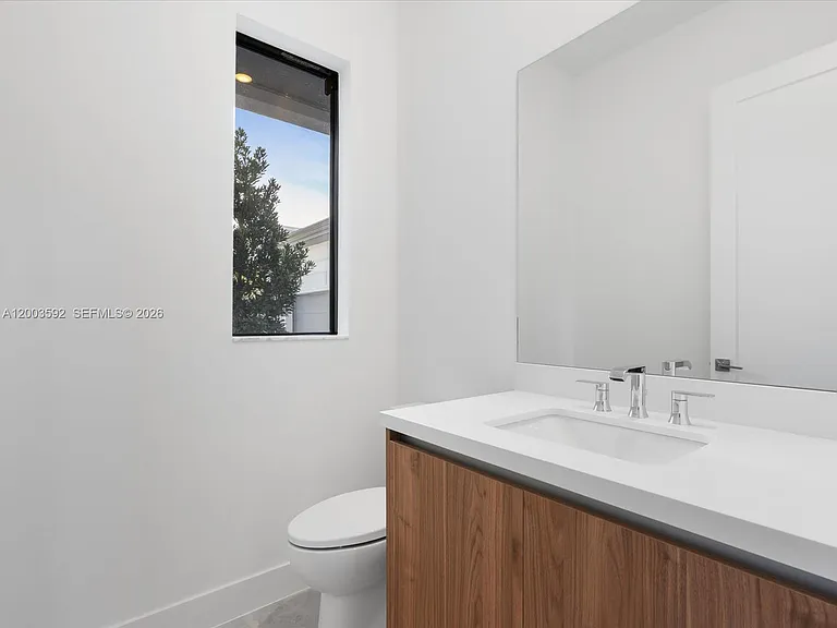 19602 NE 14th Ct — Photo 43