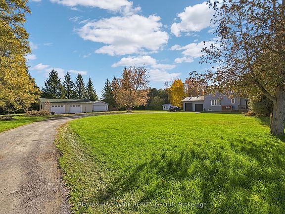 3rd image of 1719 Eight Line Rd