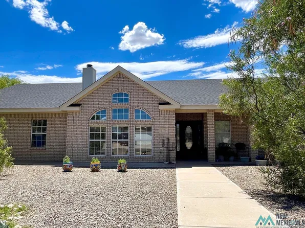 1206 Saunders Dr, Roswell, NM 88201