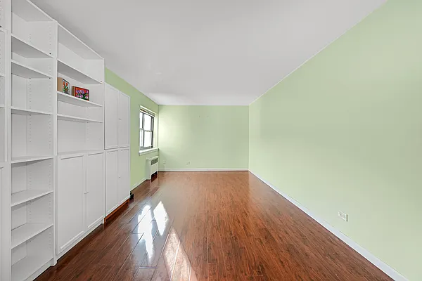 Sold by Compass | media 18