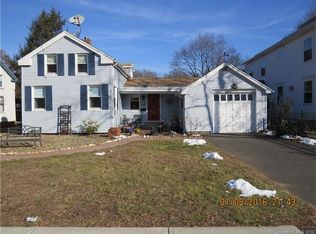 12 Maple Ave, Unionville, CT 06085