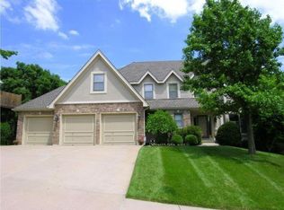 221 Camelot Dr, Liberty, MO 64068