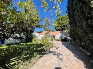 12233 Hartsook St, Valley Village, CA 91607