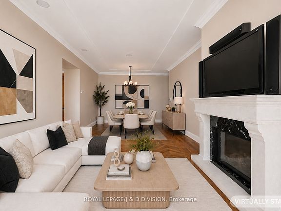5th image of 183 Wellington St W #3405