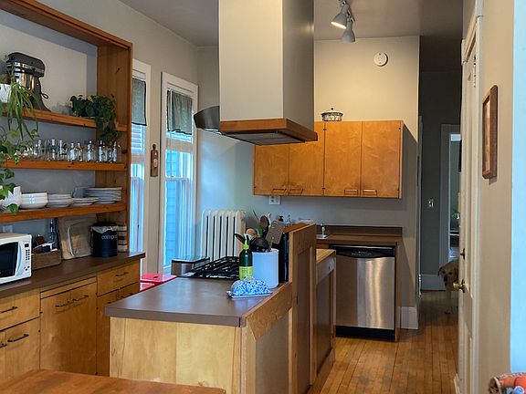5th image of 2412 Aldrich Ave S #1