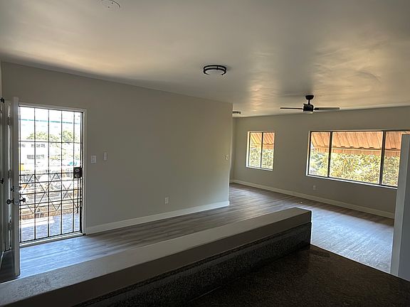 3rd image of 2915 Lowell Ave APT 8