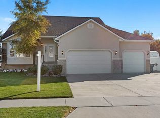 11639 S Harvest Moon Ct, South Jordan, UT 84009
