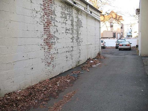 4th image of 432 Central Ave