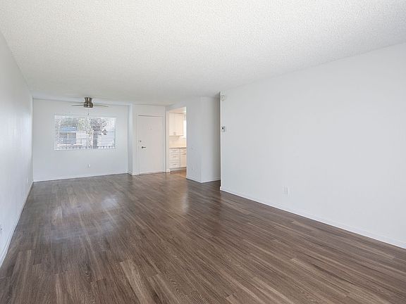 5th image of 2630 Hornblend St