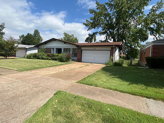 2nd image of 2030 N Downs Dr
