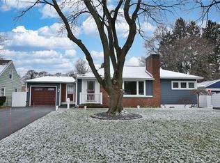 83 Lynette Dr, Rochester, NY 14616