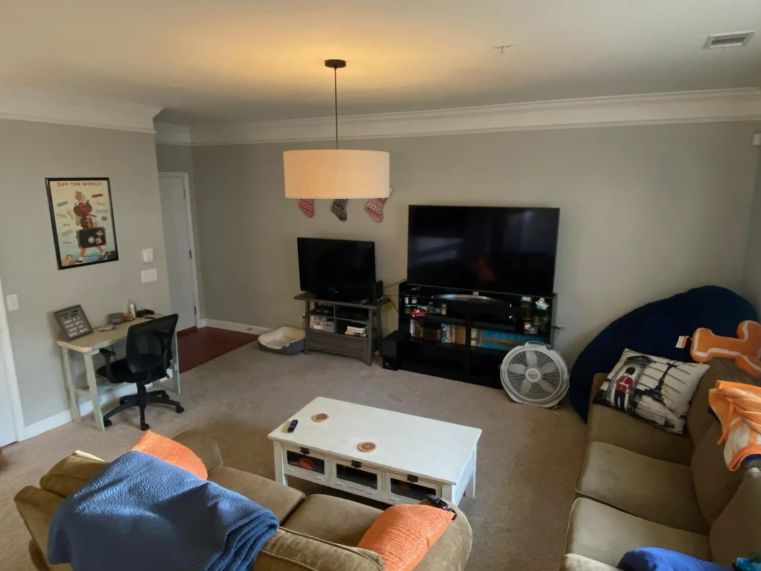 1 bed, 1152 sqft, $2,080 — Photo 3