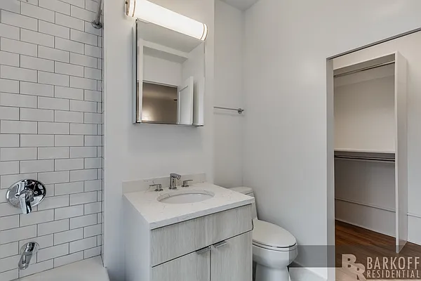 Rented by Barkoff Residential  | media 30