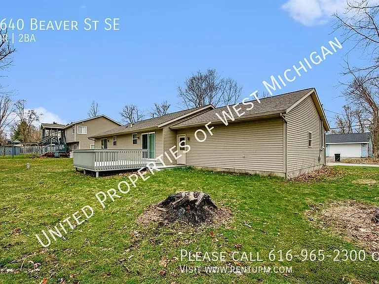 8640 Beaver St SE — Photo 18