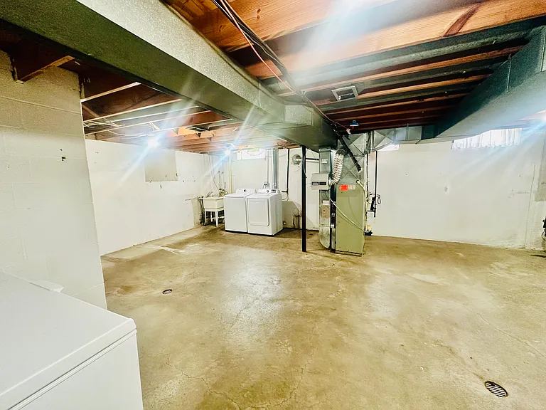 39326 Roland Dr — Photo 22