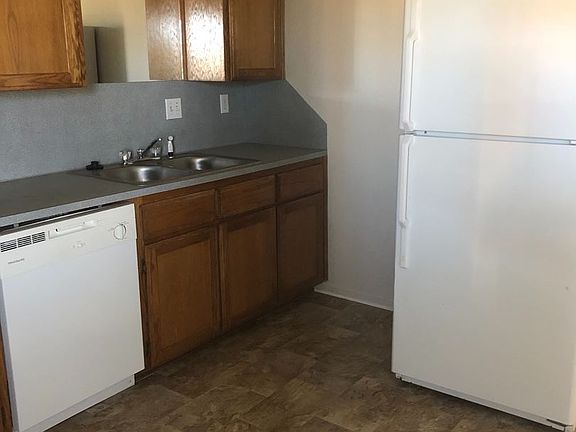 4th image of 1503 Windward Dr #A