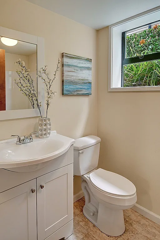 4 bed, 3200 sqft, $4,500 — Photo 4