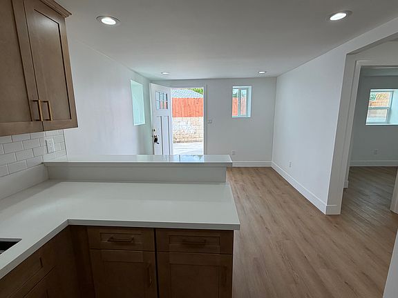 4th image of 2821 Gay St