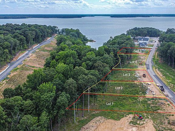 3rd image of 771 Eagle Point Dr Lot 1