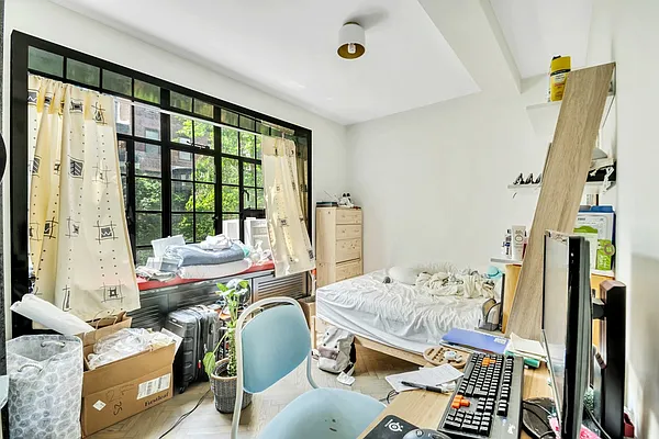 Rented by Bold Marketing | media 10