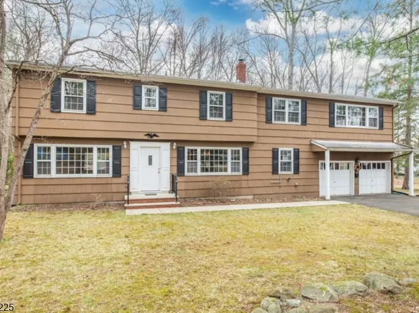 11 Summit Ave, Montvale Boro, NJ 07645