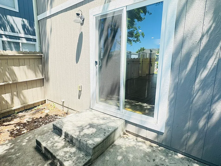 3953 Pheasant Dr — Photo 13