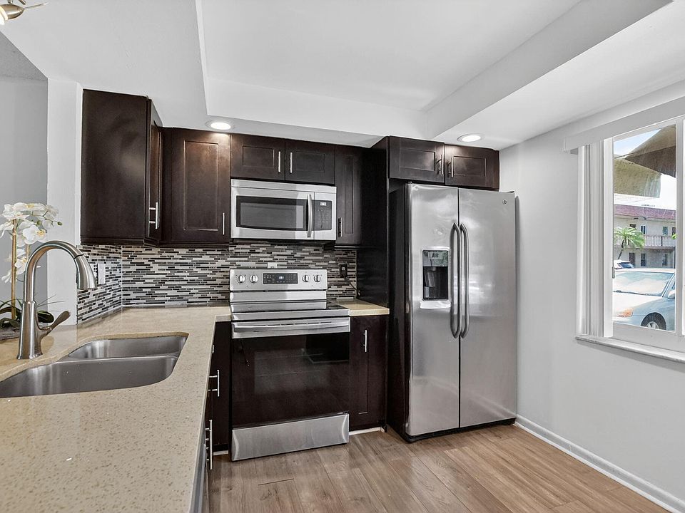 1st image of 9220 SW 3rd Street #907